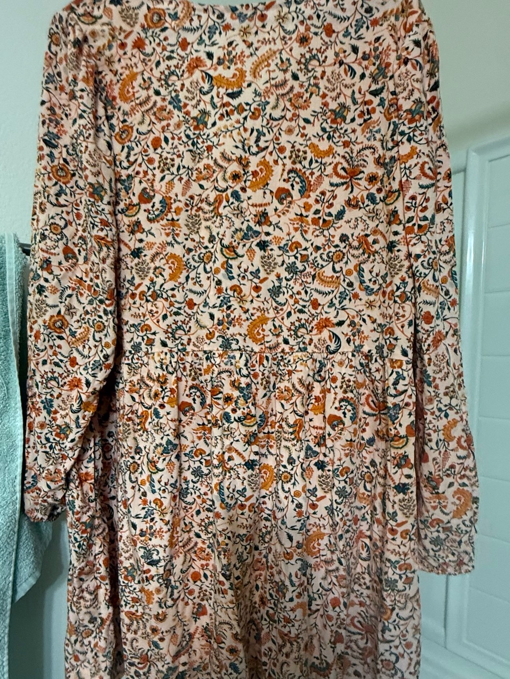 Boho Floral Tiered Dress in Cream with Rust & Black Old navy - Picture 2 of 3